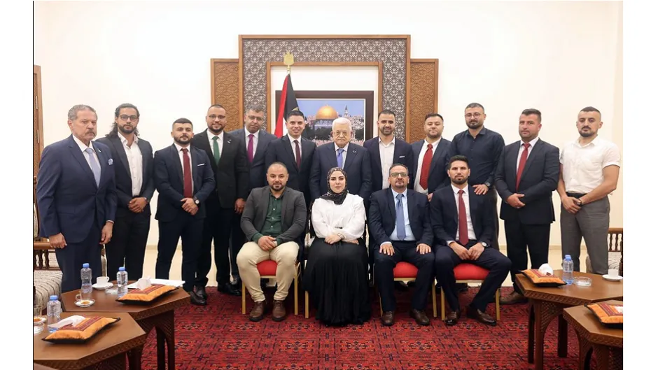 الرئيس يهنئ اتحاد طلبة فلسطين بانتخاب هيئته الجديدة