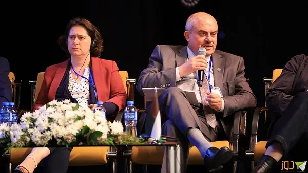 فيديو - رئيس بلدية نابلس في مؤتمر للتعاون اللامركزي 
