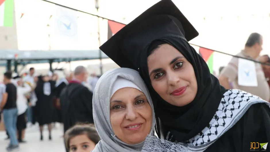 تخريج كلية الطب وعلوم الصحة - النجاح